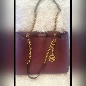 Large burgundy Michael kors tote -SOLD